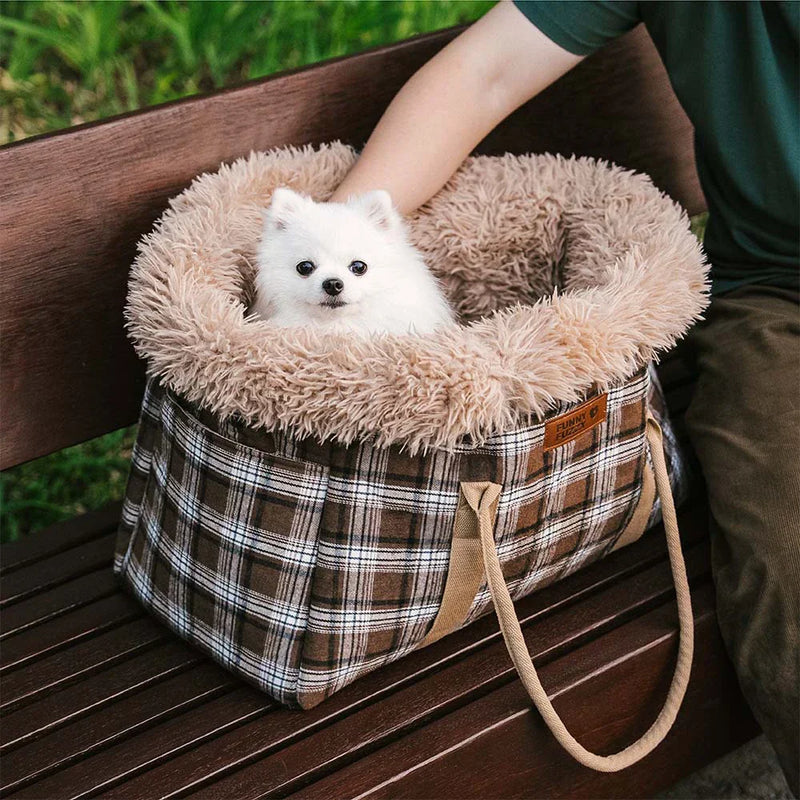 Pet Travel & Carriers