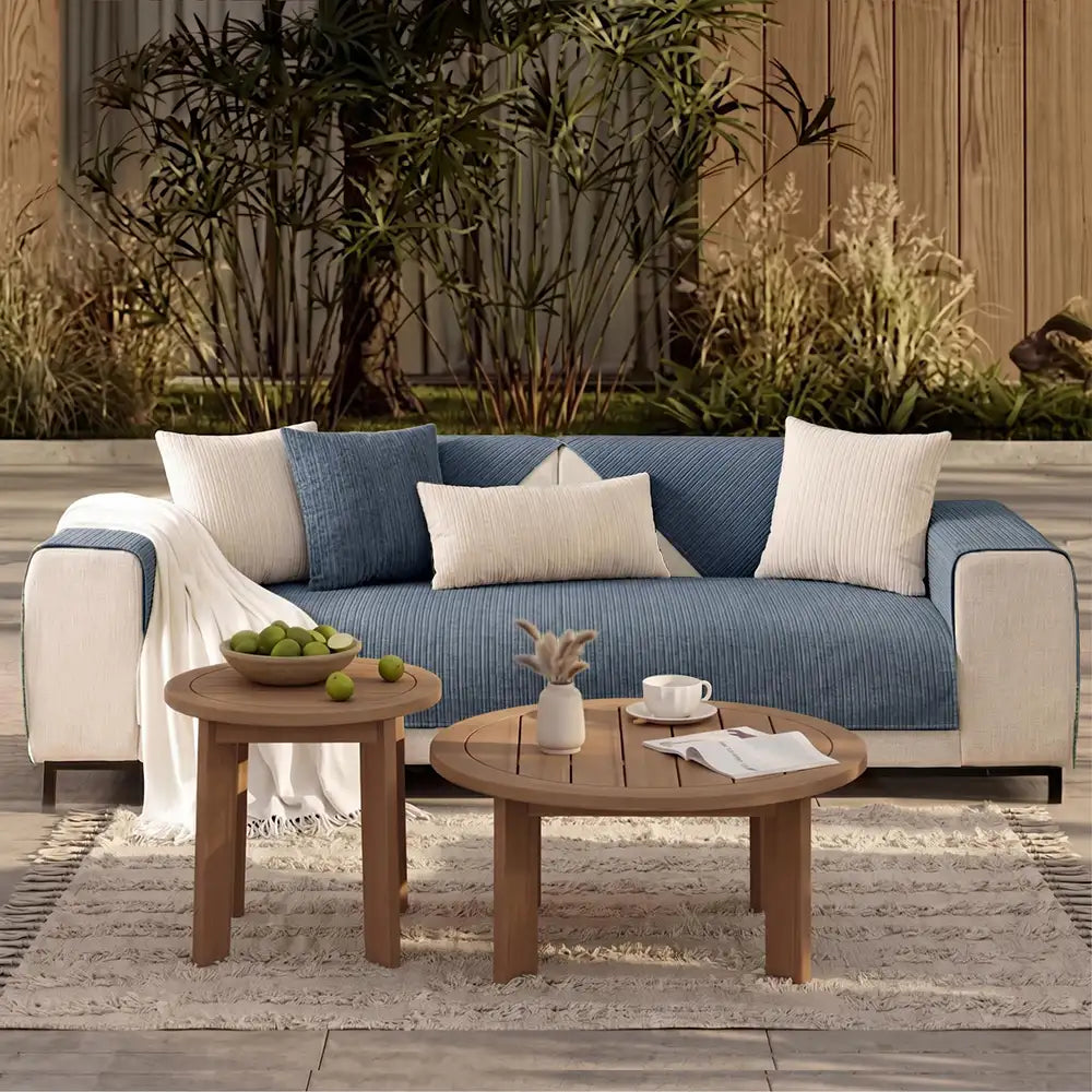 Einfache, einfarbige Outdoor-Couch-Hülle aus kratzfestem Chenille