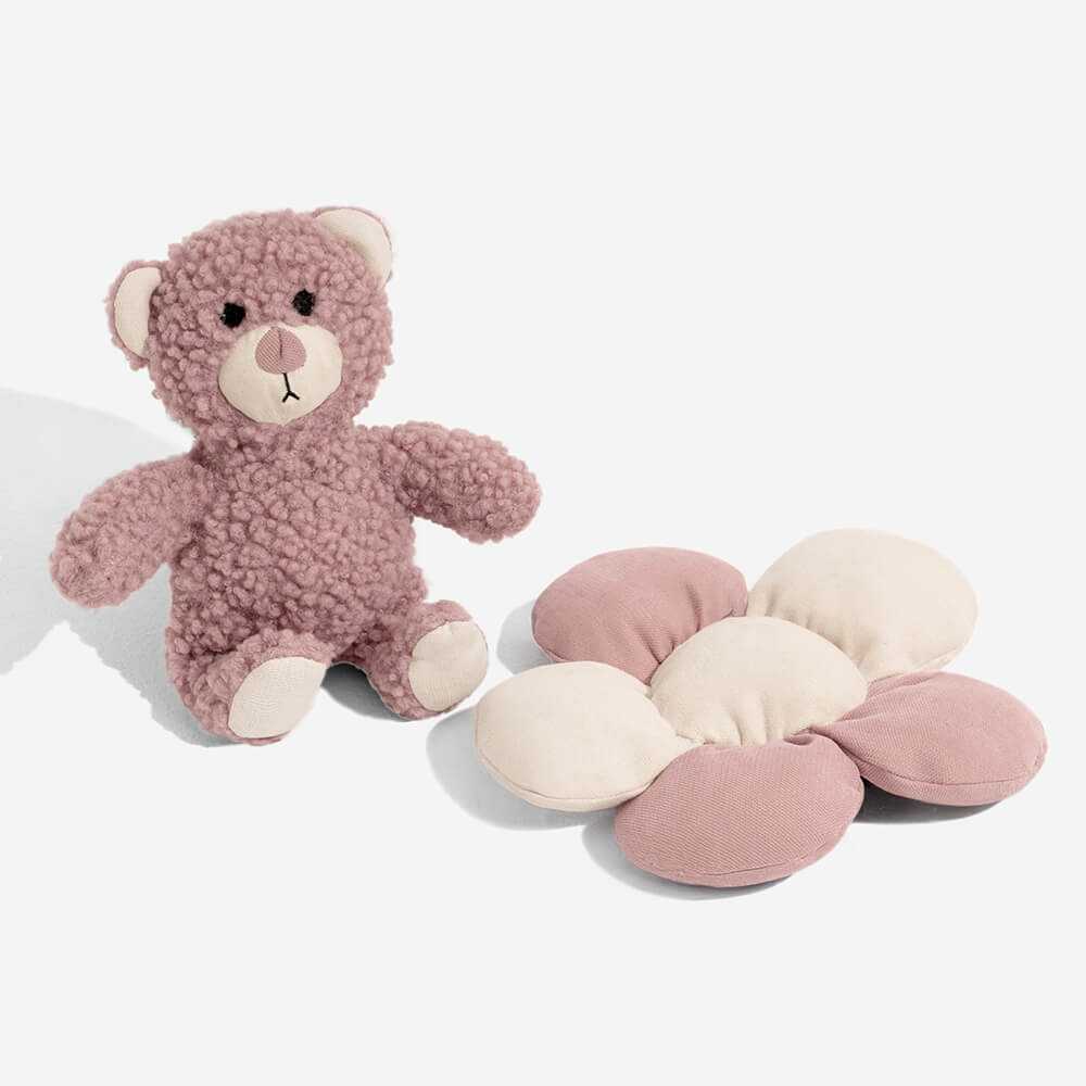 Cremefarbenes flauschiges, komfortables orthopädisches Hunde- und Katzensofabett
